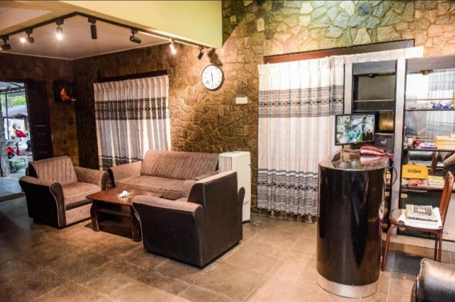Kandy Paradise Hotel & Spa Gelioya Экстерьер фото